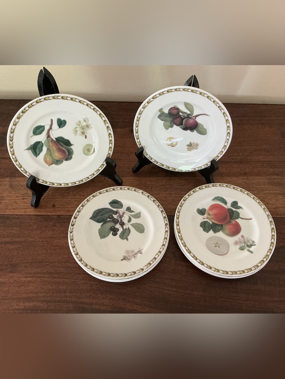 Set of 8 Queen’s Hookers Fruit 6 1/4” Plates Royal Horticultural Society